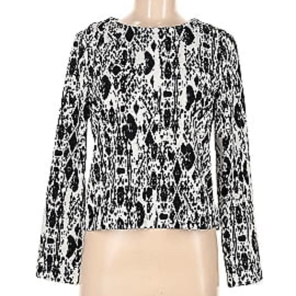 Piperlime Monochrome Long Sleeve Top